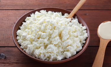 Cottage cheese a winning late-night snack - New Food Magazine