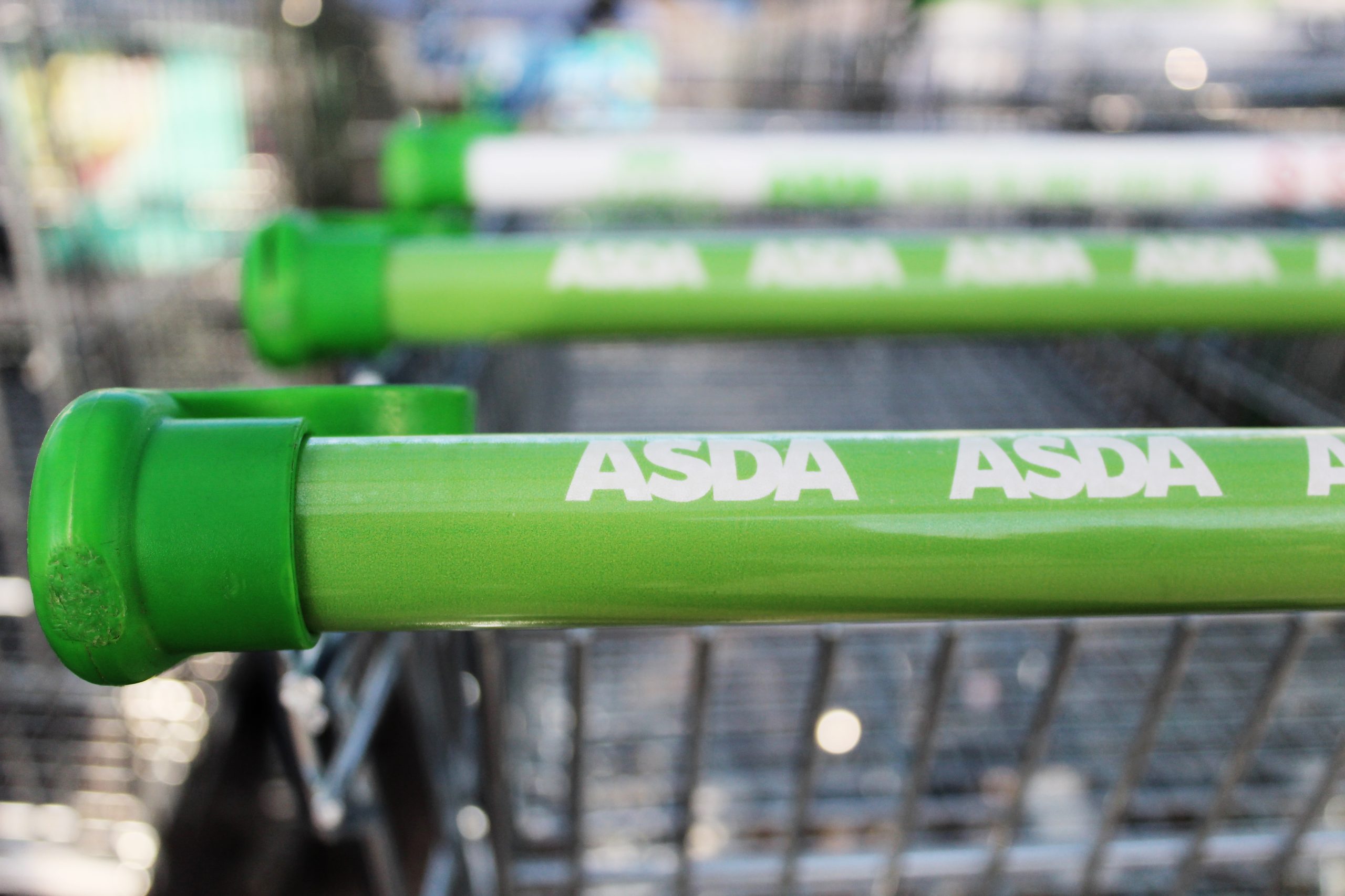 Asda joins M&S and Waitrose by scrapping 'best before' dates on hundreds of  fruit and veg - Daily Record